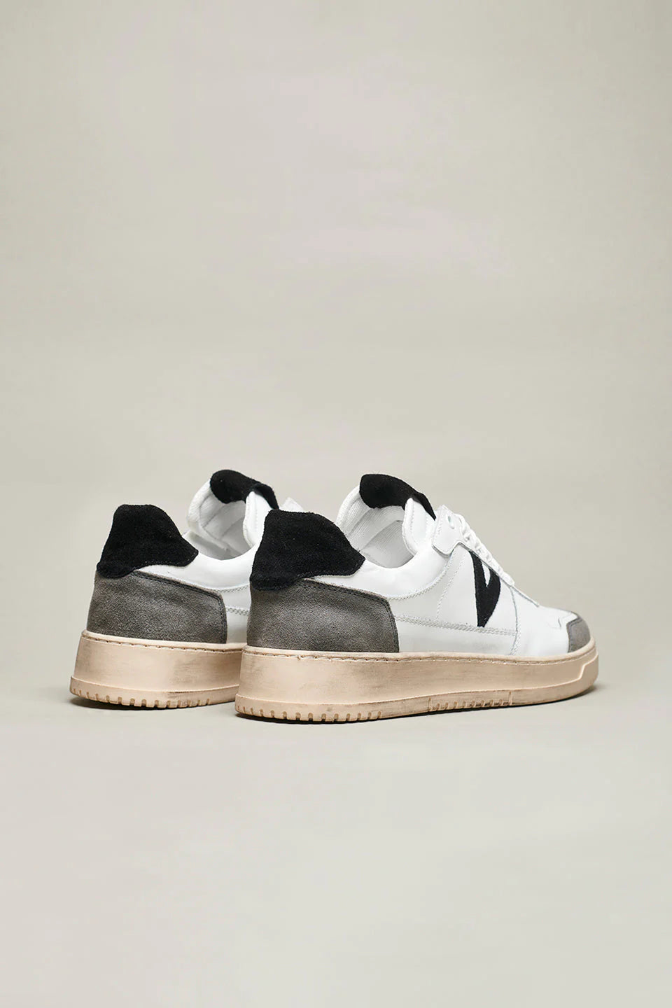 Sneakers COLLEGE V2 33612